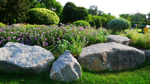 Boulder Landscaping in Des Moines