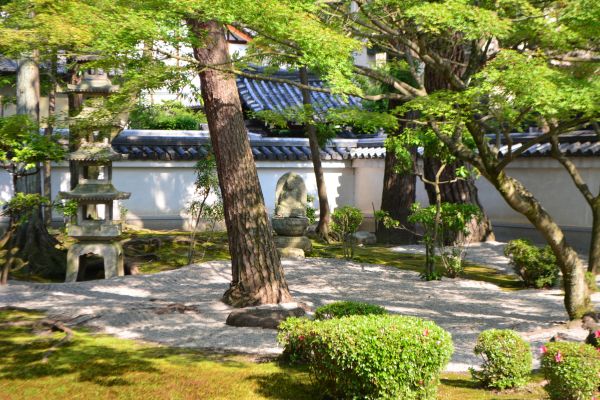 Zen Garden Landscaping in Des Moines