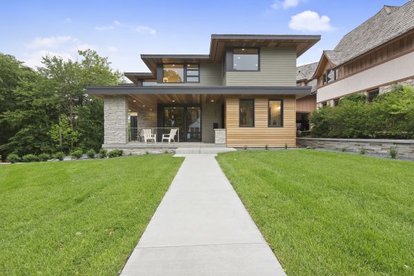 Modern Landscaping in Des Moines
