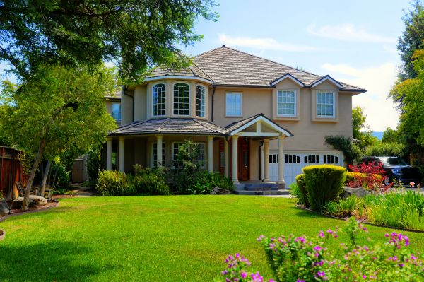 Large Yard Landscaping in Des Moines