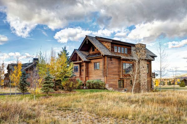 Cabin Landscaping in Des Moines